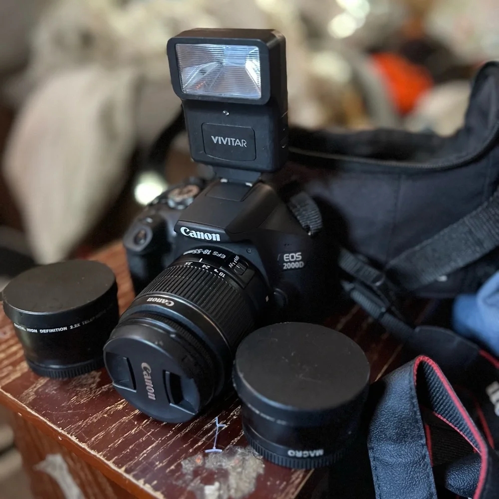 Canon eos 2000d camera